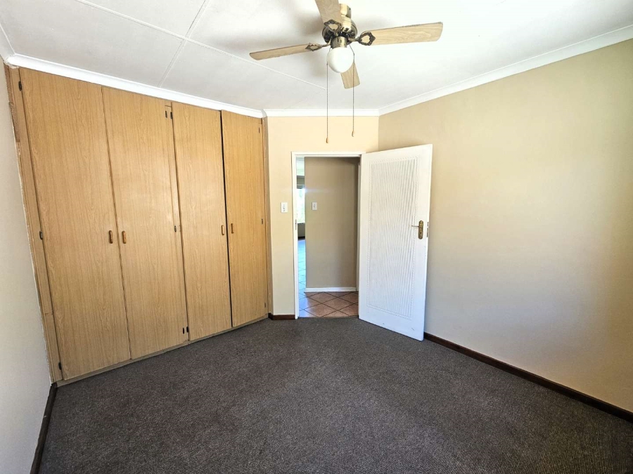 3 Bedroom Property for Sale in Pentagon Park Free State